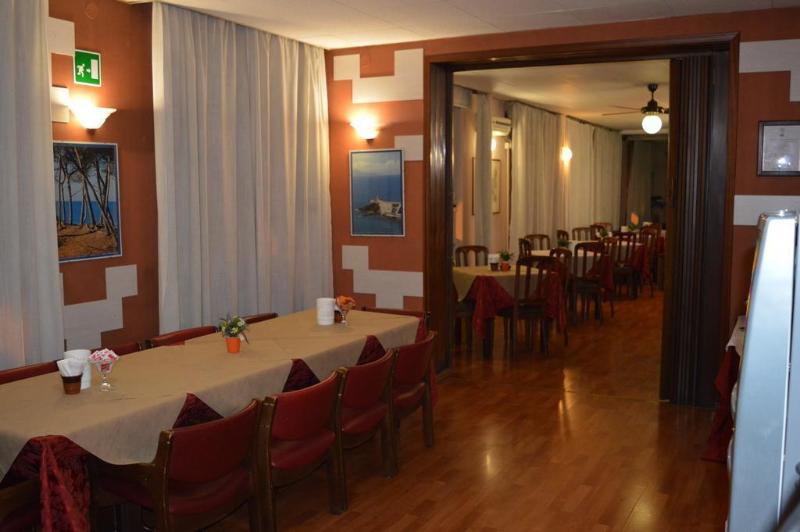 Giappone Inn Parking Hotel Livourne Extérieur photo